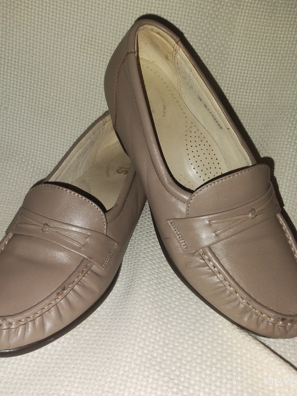 SAS TRIPAD Easier Size 7m Taupe Slip-On Leather Loafers Comfort Shoes